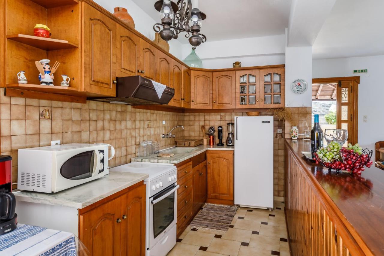 Ourania Apartment Скопелос Екстер'єр фото