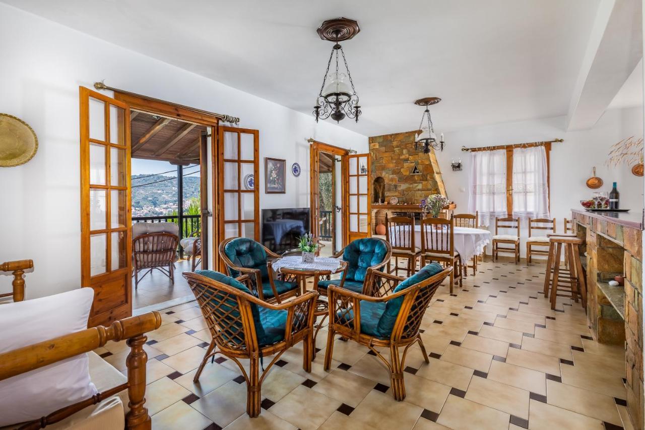 Ourania Apartment Скопелос Екстер'єр фото